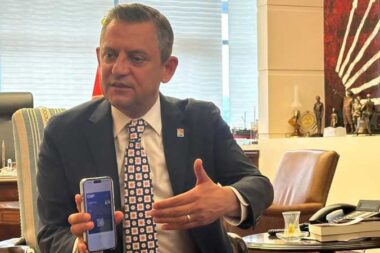 Özgür Özel’in projesi hayata geçti! CHP’de yapay zeka dönemi