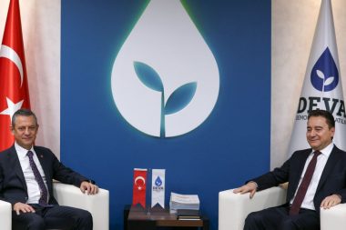 Özgür Özel, DEVA Partisi'ni ziyaret etti... Özel: 