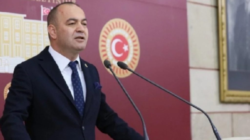 CHP’li Karabat: “Özelleştirmeler, sıcak para politikaları ve balon büyümeler bugün bütçeyi faiz sarmalına teslim etti”