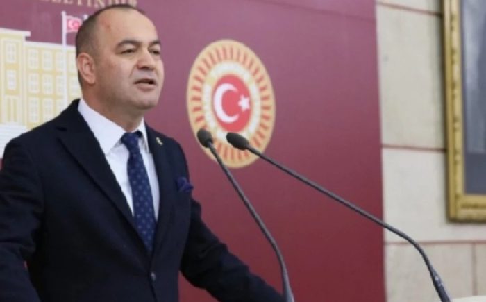 CHP’li Karabat: “Özelleştirmeler, sıcak para politikaları ve balon büyümeler bugün bütçeyi faiz sarmalına teslim etti”