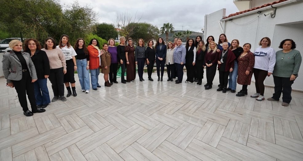 Kadının İnsan Hakları Eğitim Programı Çeşme’de tamamlandı