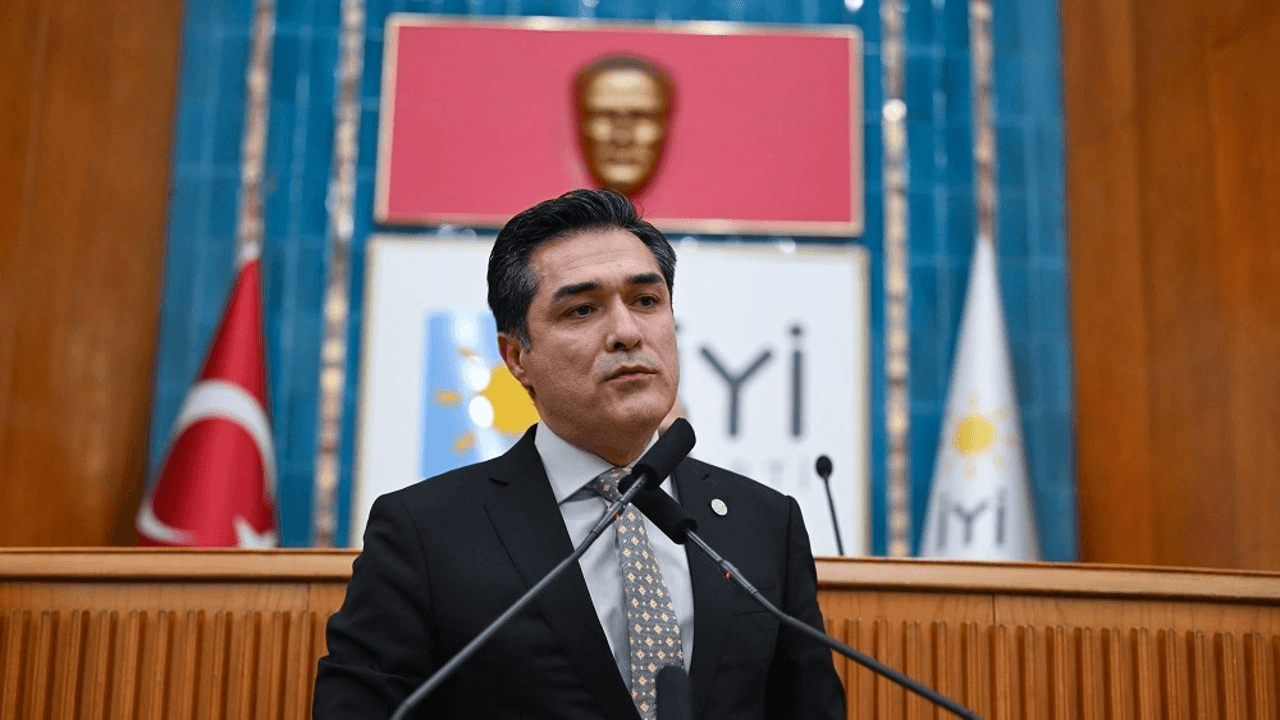 Buğra Kavuncu: “Akın Gürlek yakında Cumhur İttifakı’nın diğer ortağı DEM Parti’ye de gidecek mi?”