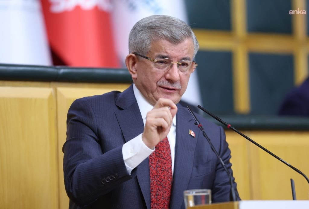 Davutoğlu’ndan Akın Gürlek’e: “Tazminat davası açmak yerine ‘Benim her şeyimi araştırın, ben buradayım’ deyin”