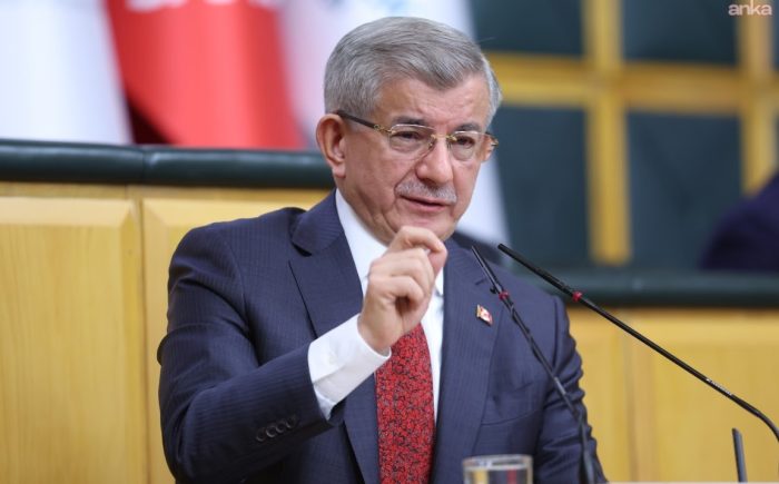 Davutoğlu’ndan Akın Gürlek’e: “Tazminat davası açmak yerine ‘Benim her şeyimi araştırın, ben buradayım’ deyin”