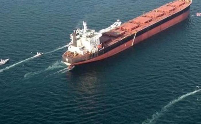 İran: “Düşman olmayan gemiler Hürmüz Boğazı’ndan güvenli şekilde geçebilir”