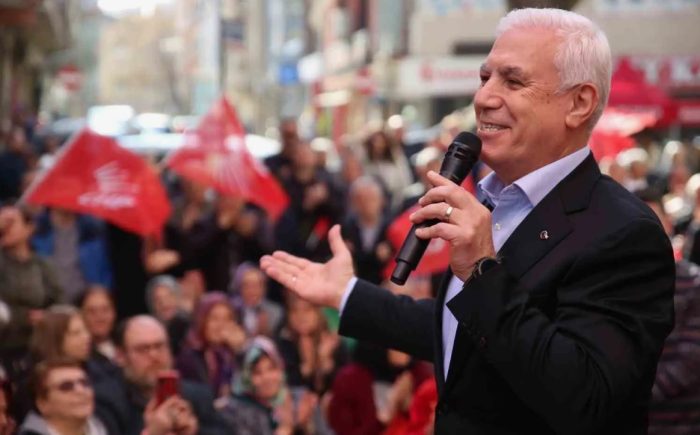 Bursa’da Mustafa Bozbey’e destek yürüyüşü: “Mustafa Bozbey yalnız değildir”