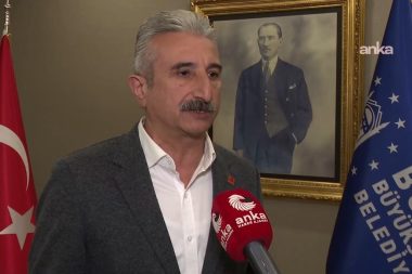 CHP Bursa İl Başkanı Yeşiltaş: Sandıkta bükemediğiniz bileği, masa başında hazırladığınız kumpaslarla kıramayacaksınız