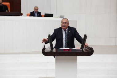 CHP’li Bülbül, azalan öğrenci sayısına dikkat çekti: “Aydın’ın doğusu yalnızlaştırılıyor”
