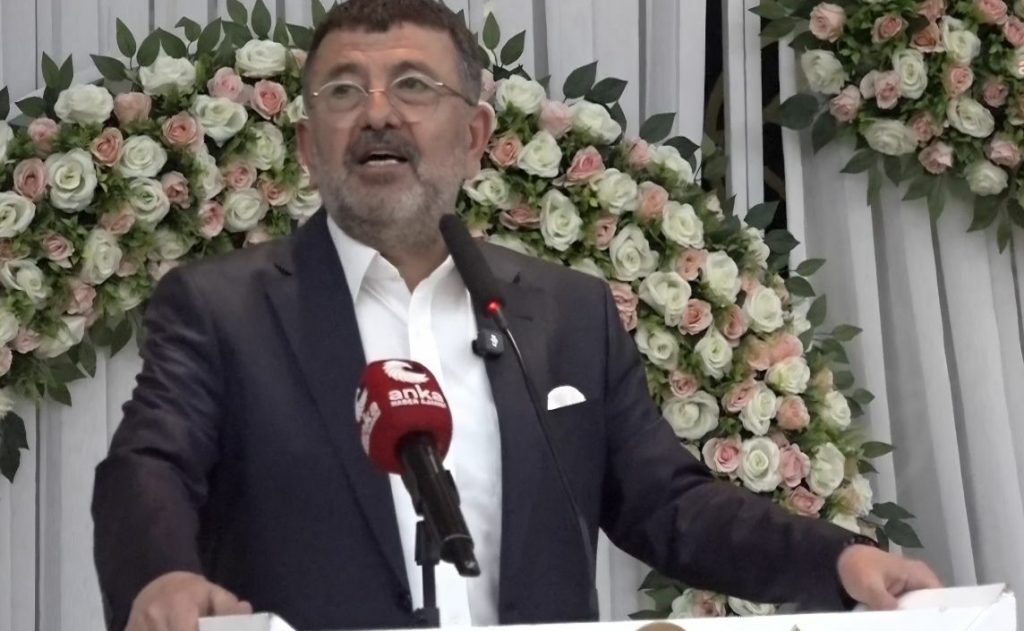 Veli Ağbaba’dan, Anneler Günü etkinliğinde hakkındaki iddialara tepki: Cezaevinden çıkmak için bizi suçluyorlar